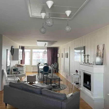 Luxury 2-3br Apparment